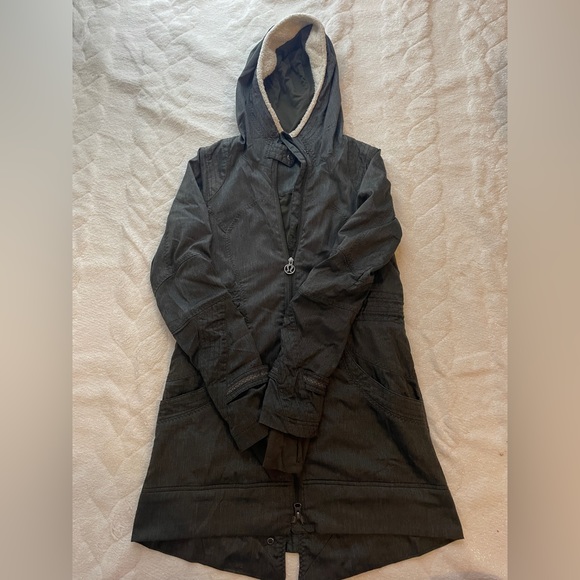lululemon athletica Jackets & Blazers - Lululemon Jacket